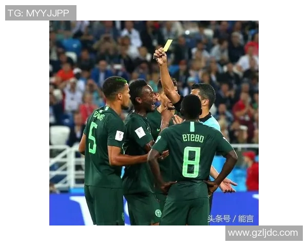 足球明星盛装下车走红毯瞬间尽显风采引发粉丝热议视频回顾